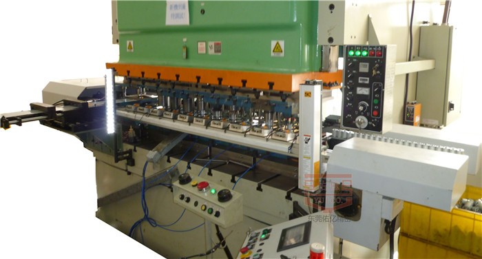 在哪些情況下可以使用沖床二次元機械手？