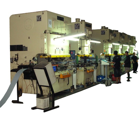 連桿式機械手：高效、穩(wěn)定、安全，沖壓加工行業(yè)的理想選擇