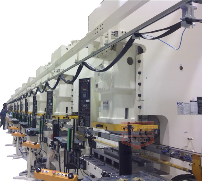 連桿式機(jī)械手在多工序沖壓自動(dòng)化中有哪些作用？