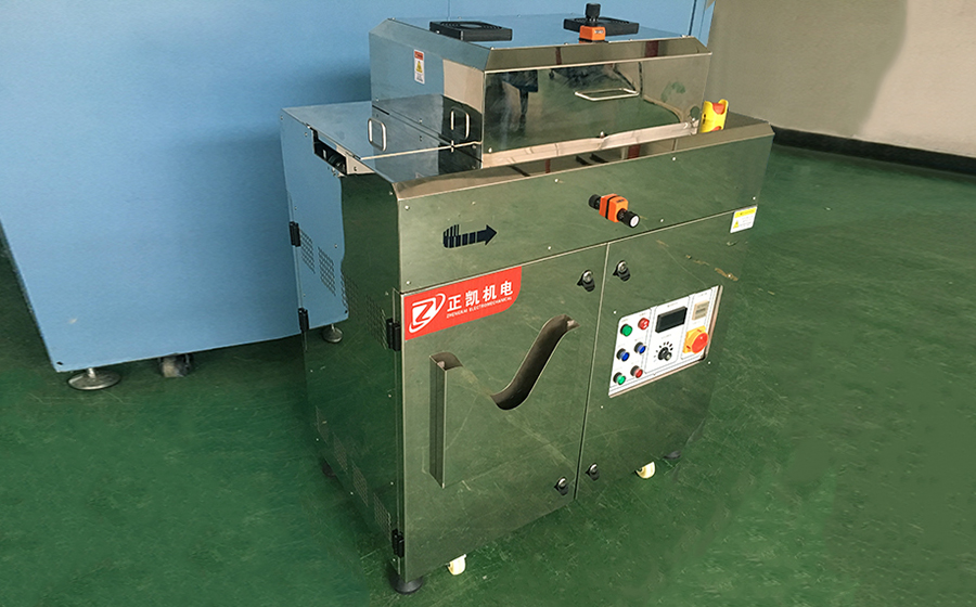 點(diǎn)膠固化機(jī)